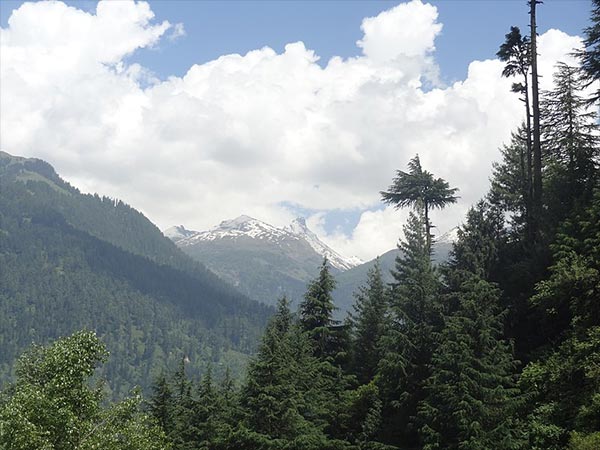 मनाली में रोमांस के साथ एडवेंचर