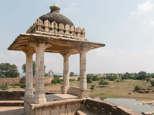 किले की मीनारें