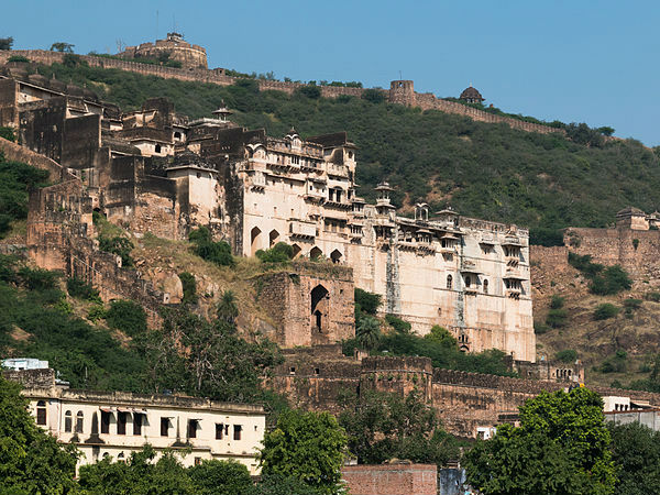 एक दिन में घूम सकते हैं