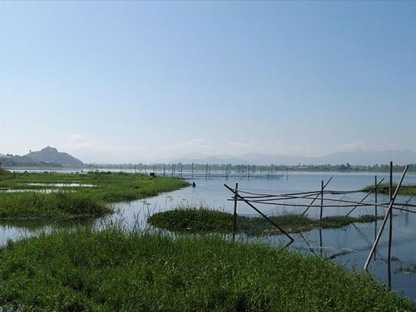 4- लोकटक झील, मणिपुर
