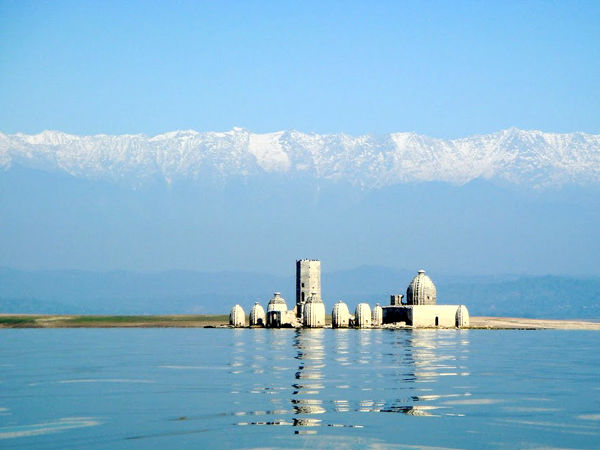 शिव की मूर्ति को छुए बिना अस्त नहीं सूरज