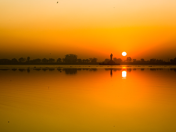 हुसैन सागर हैदराबाद