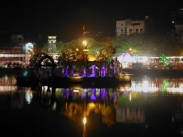 वलसाड से ठाणे (180 किमी-3 घंटे )