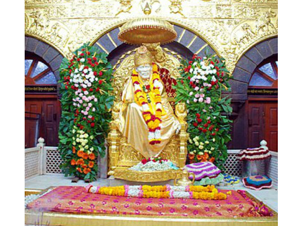 शिर्डी साईं बाबा मंदिर