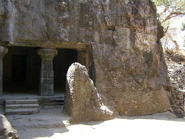 एलीफेंटा की गुफाएं