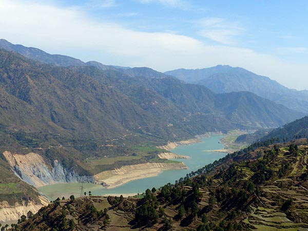 क्यों आएं टिहरी झील