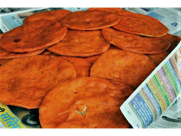 शीरमाल रोटी है खास