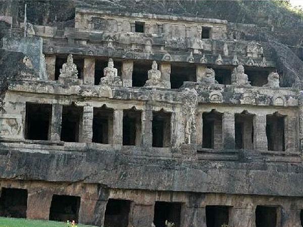 उन्दावली गुफा, आंध्र प्रदेश