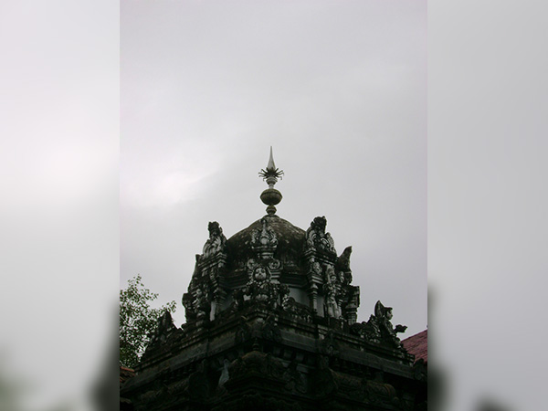 5- मोक्कम्बिका मंदिर का खजाना