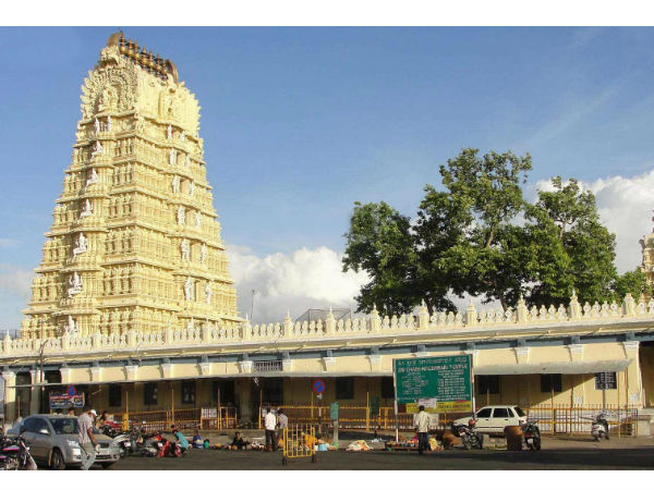 चामुंडेश्वरी मंदिर