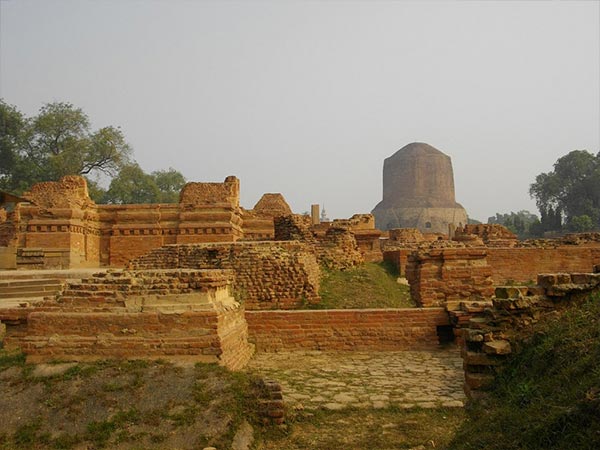 धामेक स्तूप