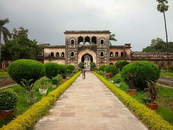 गुलाब बाड़ी