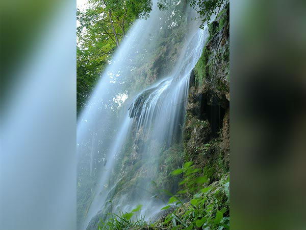 तेल्हार झरना