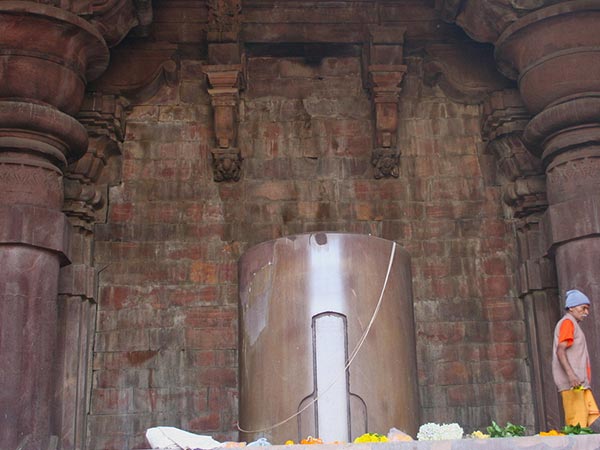 अन्य दर्शनीय स्थल : पार्वती गुफा