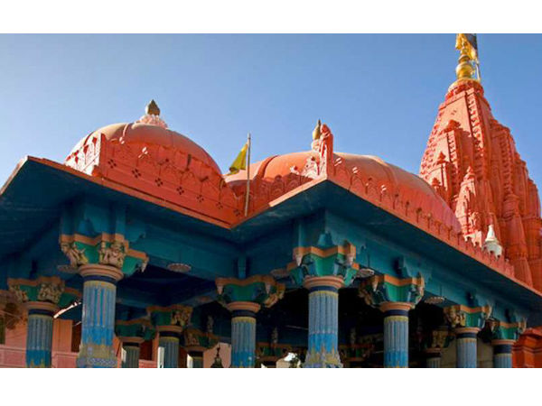 संगमरमर से है निर्मित