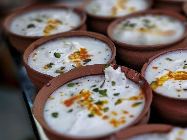 बनारसी खास लस्सी