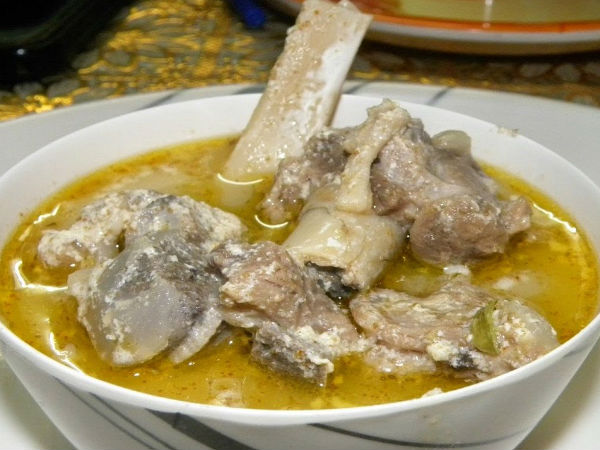 यख्नी