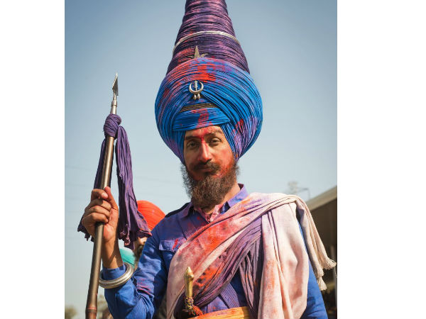 पूरे देश से पहुंचते हैं लोग