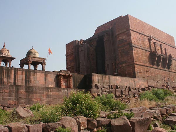 अधूरा जैन मंदिर