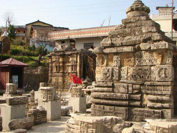 बालेश्वर महादेव मंदिर
