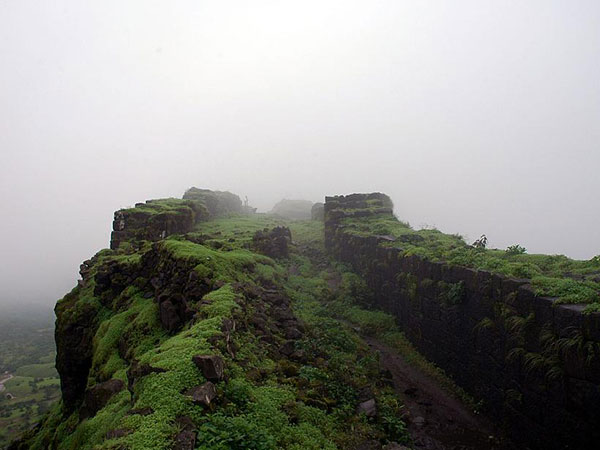 अर्नाला का किला
