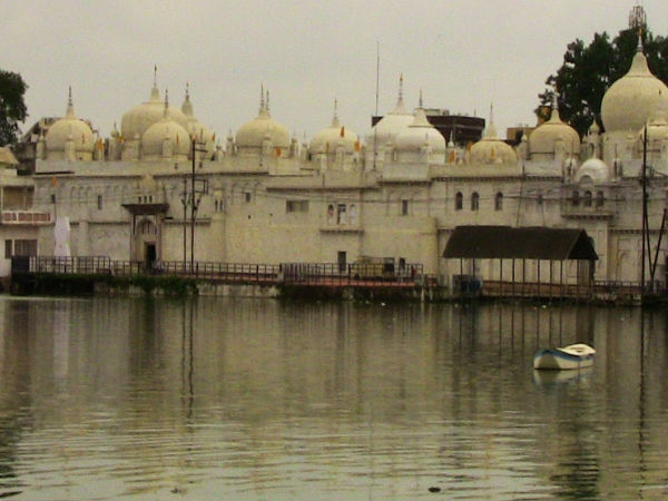 बड़ा जैन मंदिर जबलपुर