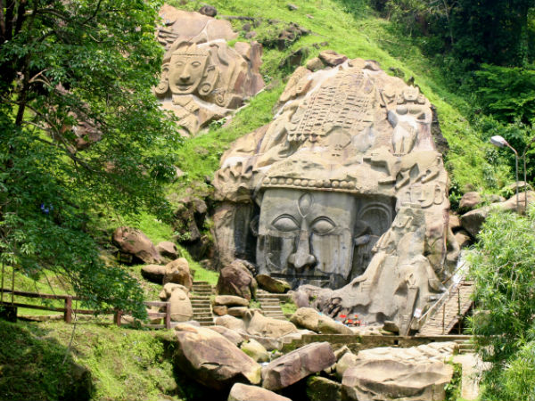 उनाकोटी