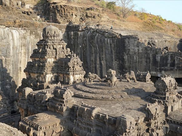 शोधकर्ताओं और पर्यटकों केंद्र