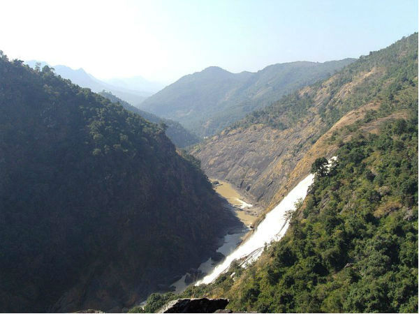 दुदुमा झरना