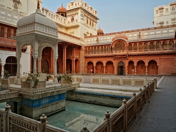 तहखाने