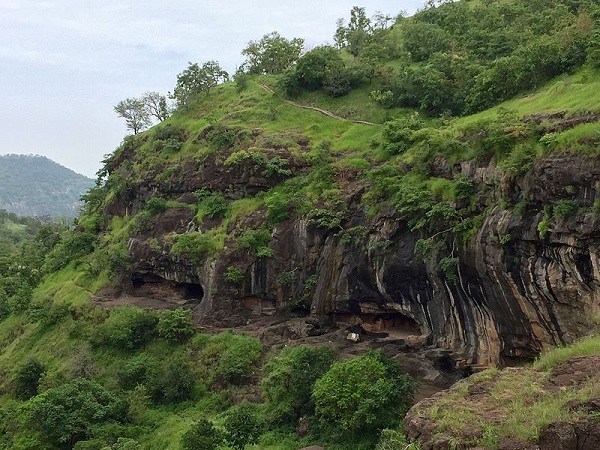 बने हुए हैं गलियारें