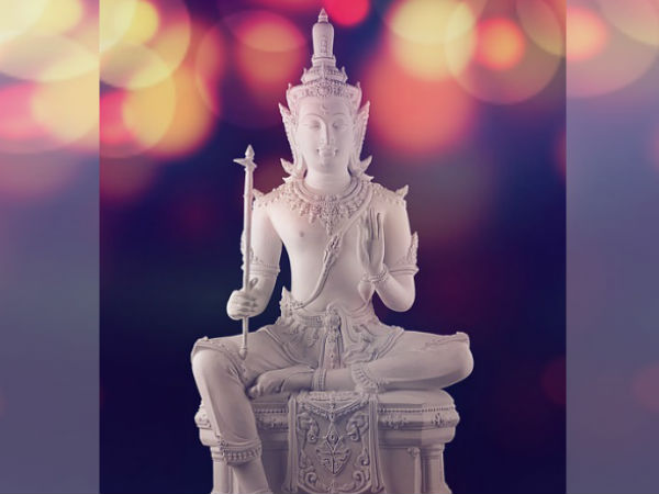 इस तरह बदल डाला नाम
