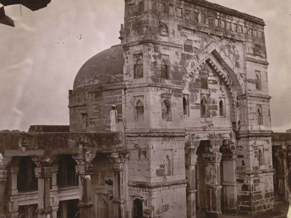 लाल दरवाजा मस्जिद