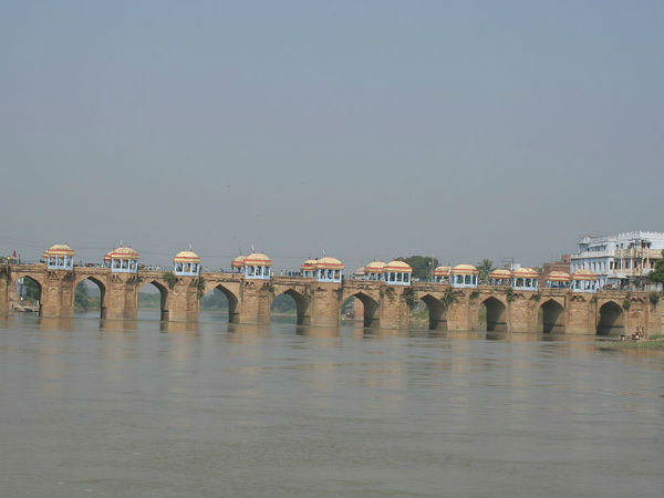 शाही पुल