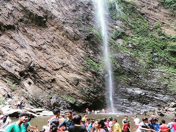 कूडलू थेरथा फॉल्स