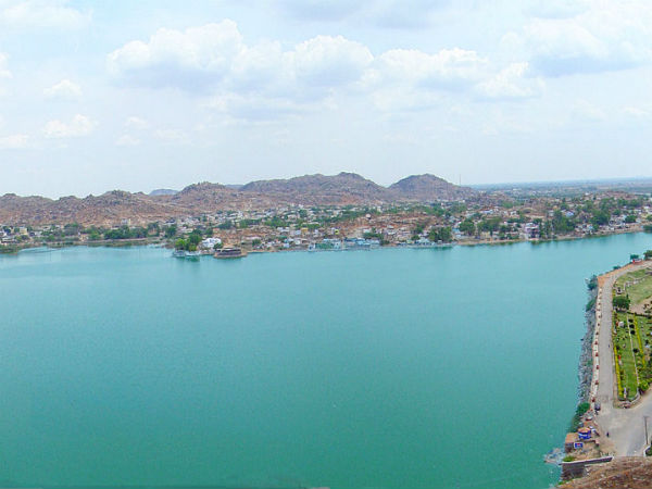 आम तालाब झील