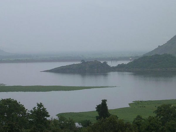 बेरीजाम झील