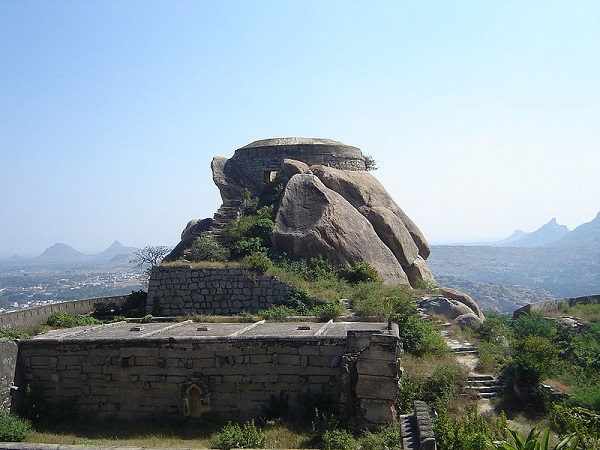 मधुगिरी का किला