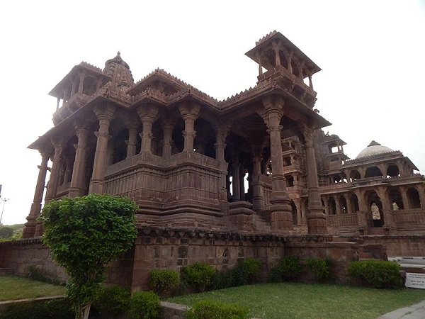 मंडोर गार्डन