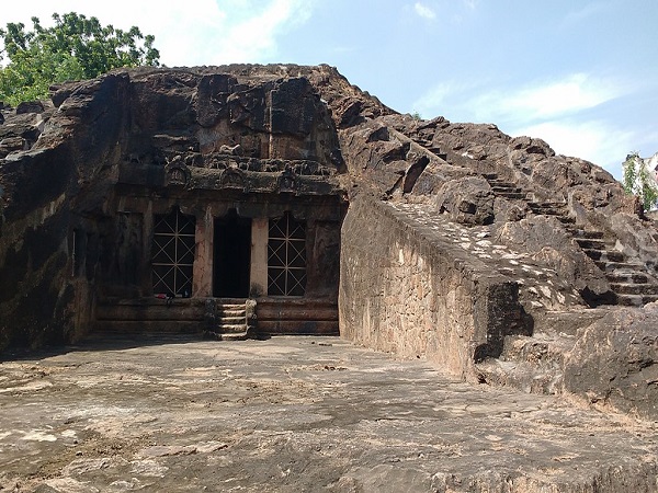 मोगलराजपुरम गुफाएं