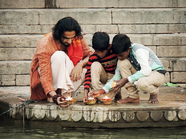 मुच्छल महावीर मंदिर