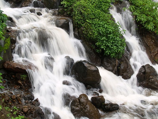दर्शनीय स्थल - अंबोली झरना