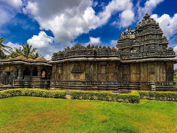 बकेश्वर मंदिर
