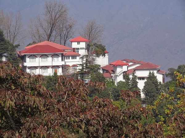 ऐतिहासिक इमारतें