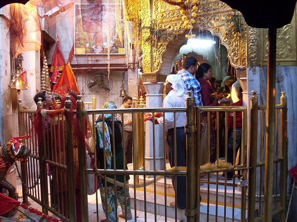चिंतपूर्णी मंदिर
