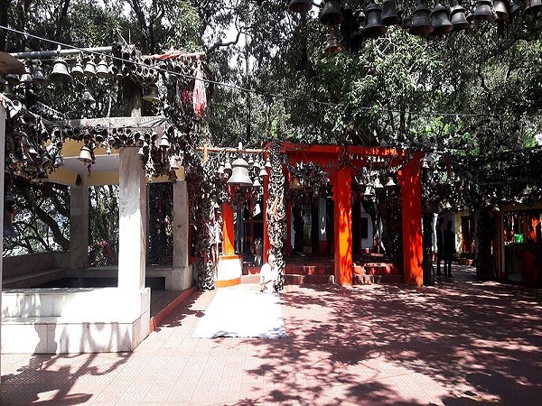 घोड़ाखाल गोलू देवता मंदिर