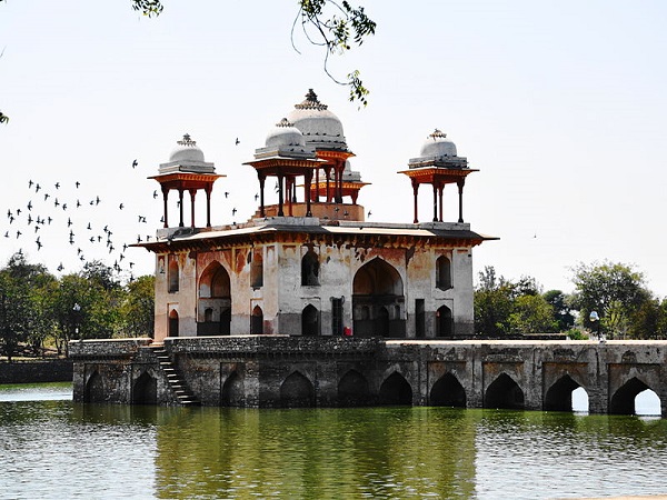 जल महल