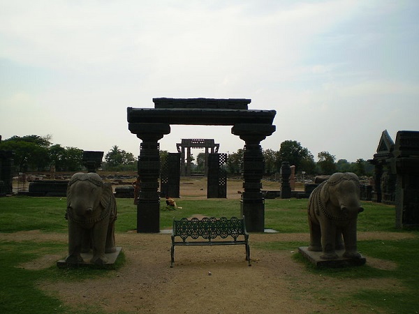 काकतीय रॉक टेंपल