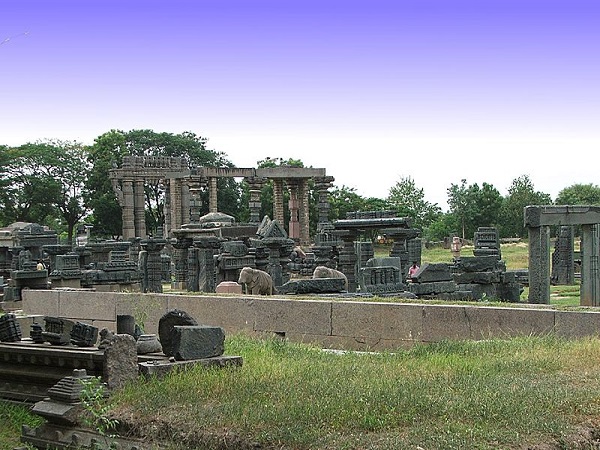 प्रमुख गंतव्य : वरांगल