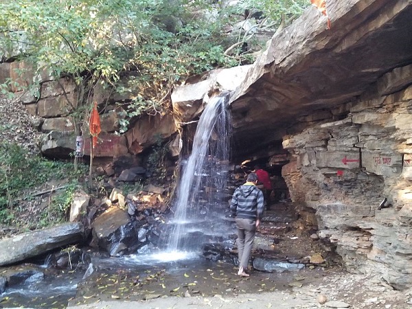 कदलीवन गुफा
